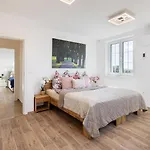 Luxusni Blonde Farm Apartment *