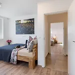 Luxusni Blonde Farm Apartment *