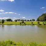 Luxusni Blonde Farm Apartment