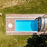 Apartment Luxusni Blonde Farm Slavetin